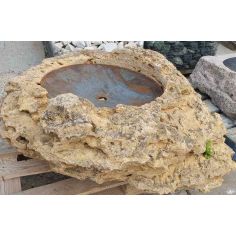 Фонтан из натурального камня